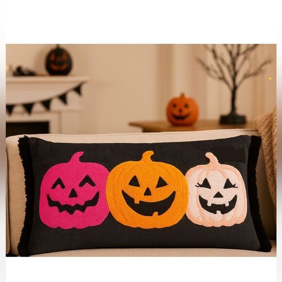 🎃 NWT Lovingkindness Halloween Pumpkin  🎃  Decorative Pillow - Picture 2 of 6